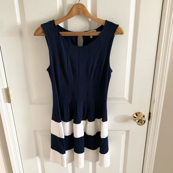 Monteau Dresses & Skirts - Monteau Nautical Sleeveless Navy Blue Dress Sz M